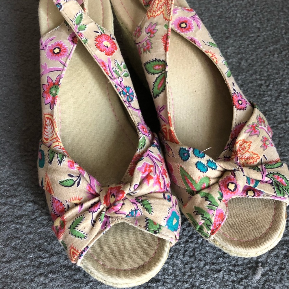 Floral wedges size 8 1/2 worn once